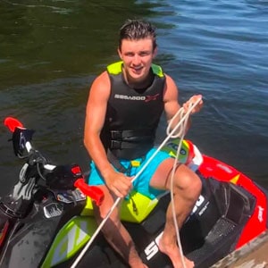 Ryan Guindon : Automotive Detail Specialist